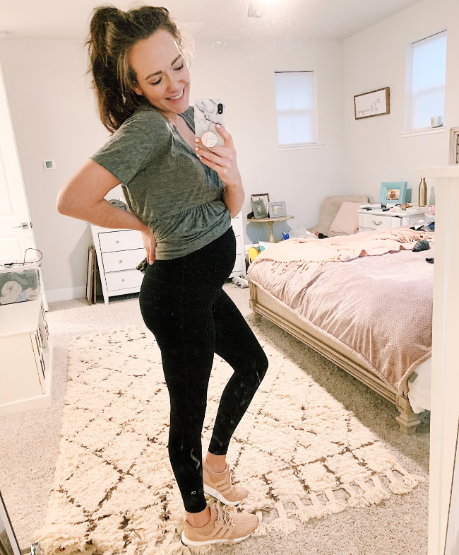 DRESSING THE BUMP Katie Did What