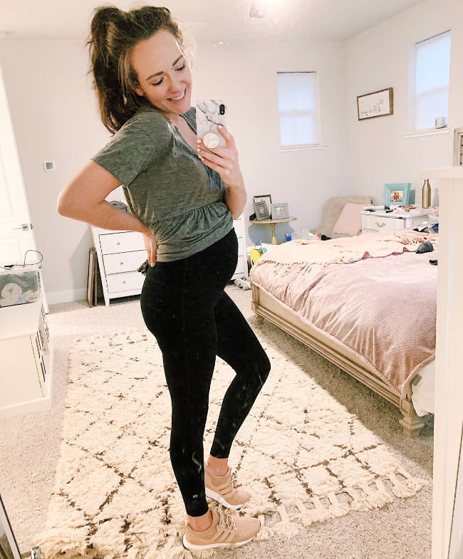 Is It Ok To Wear Leggings During Pregnancy Symptoms