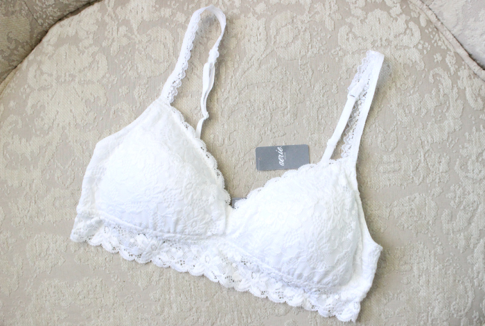 https://www.katiedidwhat.com/wp-content/uploads/2014/05/aerie-bralette.jpg