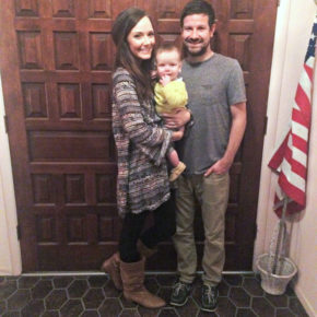 family thanksgiving photo
