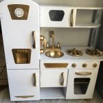 KIDS PLAY KITCHEN MAKEOVER